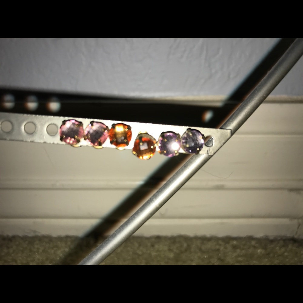 3 pairs of different colored studs!